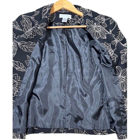 Size 12, Judith Hart Collection Floral Embroidered Blazer - Picture 7 of 8